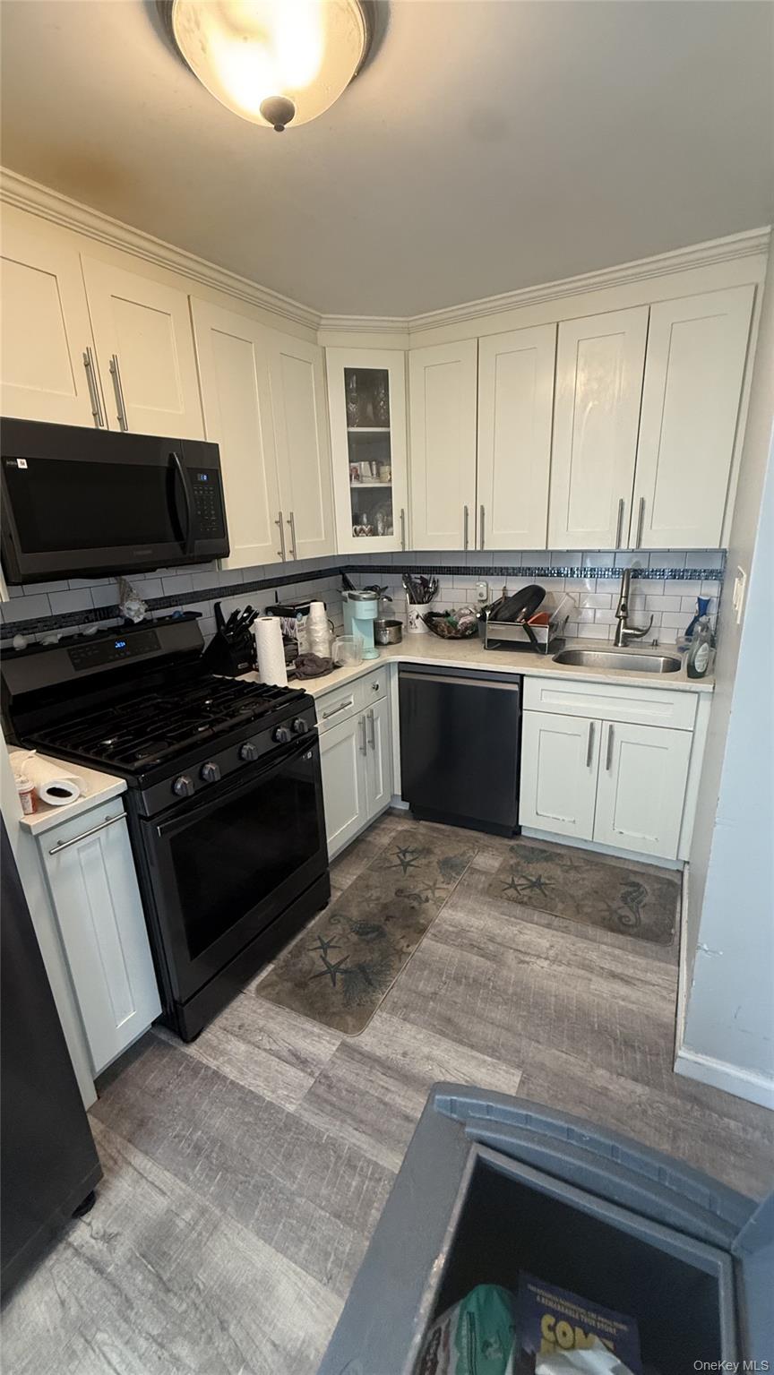 Single Family W 14th Road Queens, NY 11693, MLS-1037527-2