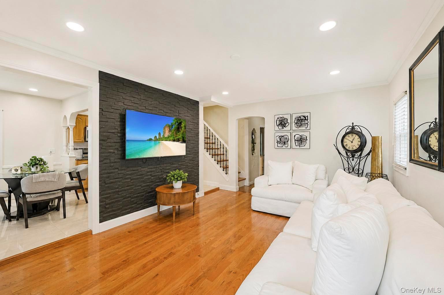Single Family 224th Street  Queens, NY 11411, MLS-1037528-8