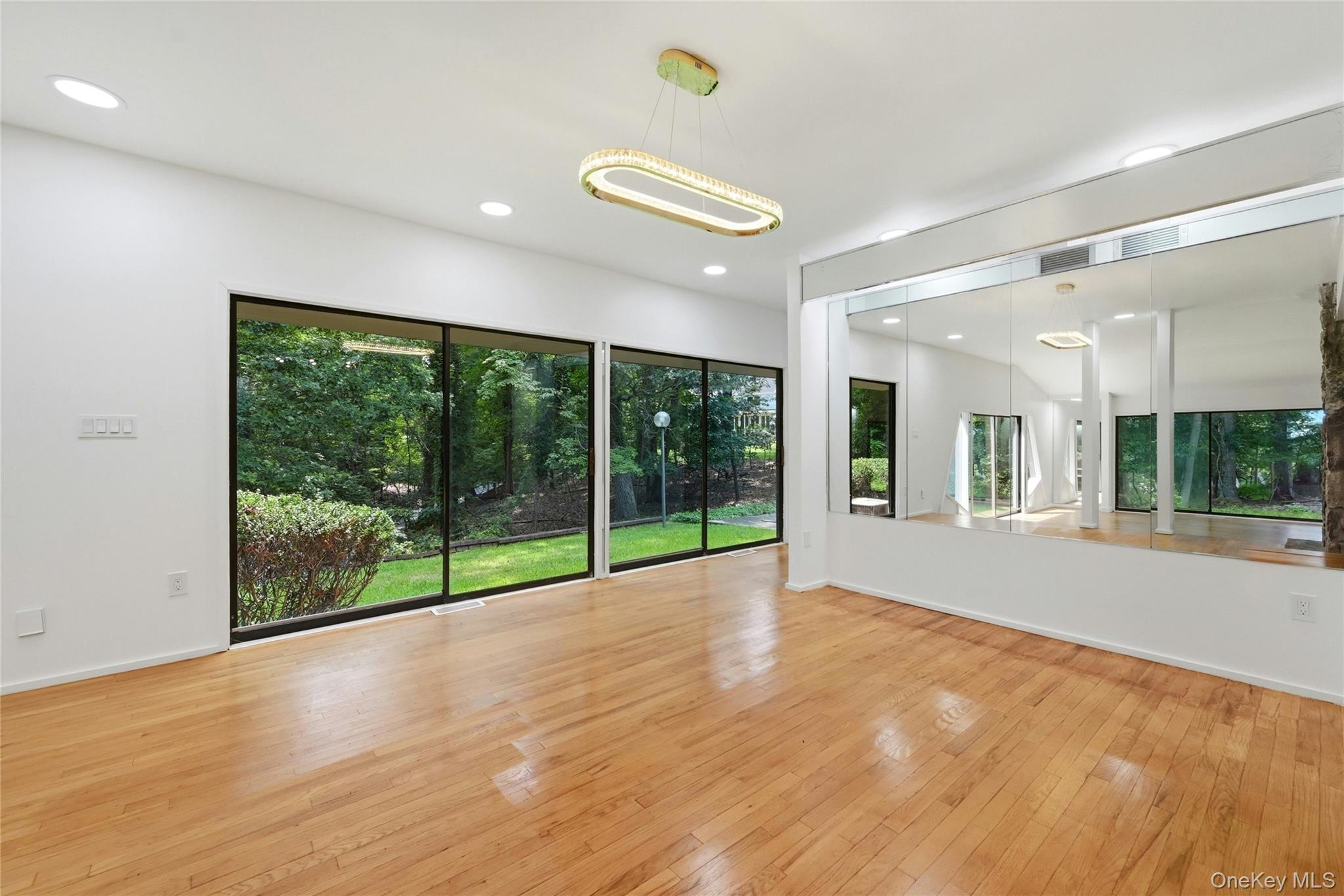 Single Family Lost Meadow Suffolk County, NY 11777, MLS-1037541-12