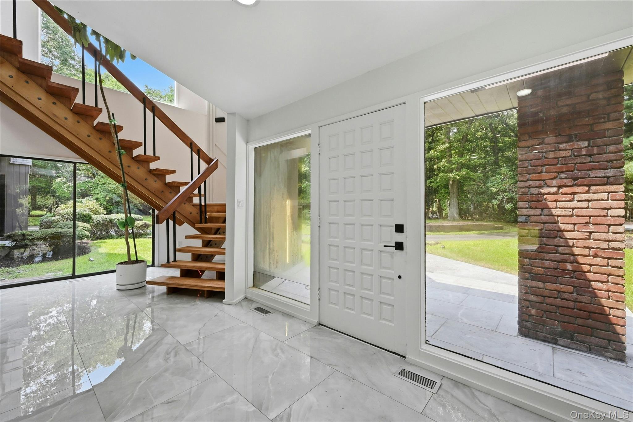 Single Family Lost Meadow Suffolk County, NY 11777, MLS-1037541-3