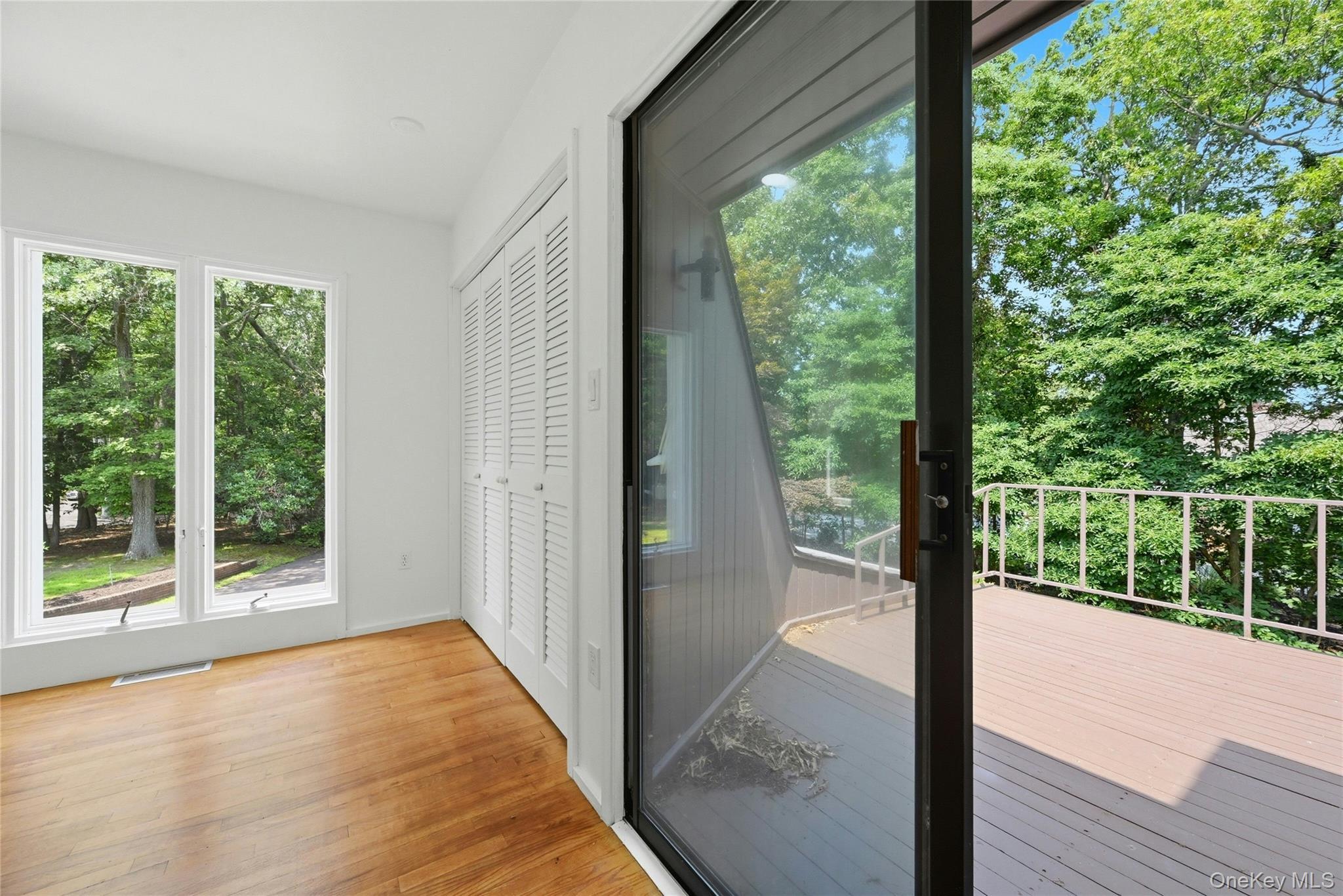 Single Family Lost Meadow Suffolk County, NY 11777, MLS-1037541-33