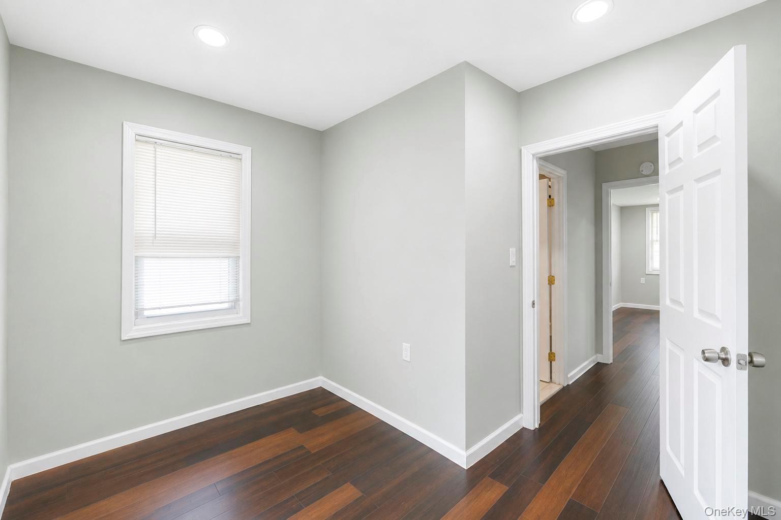 Single Family Michigan Street  Suffolk County, NY 11779, MLS-1037545-16