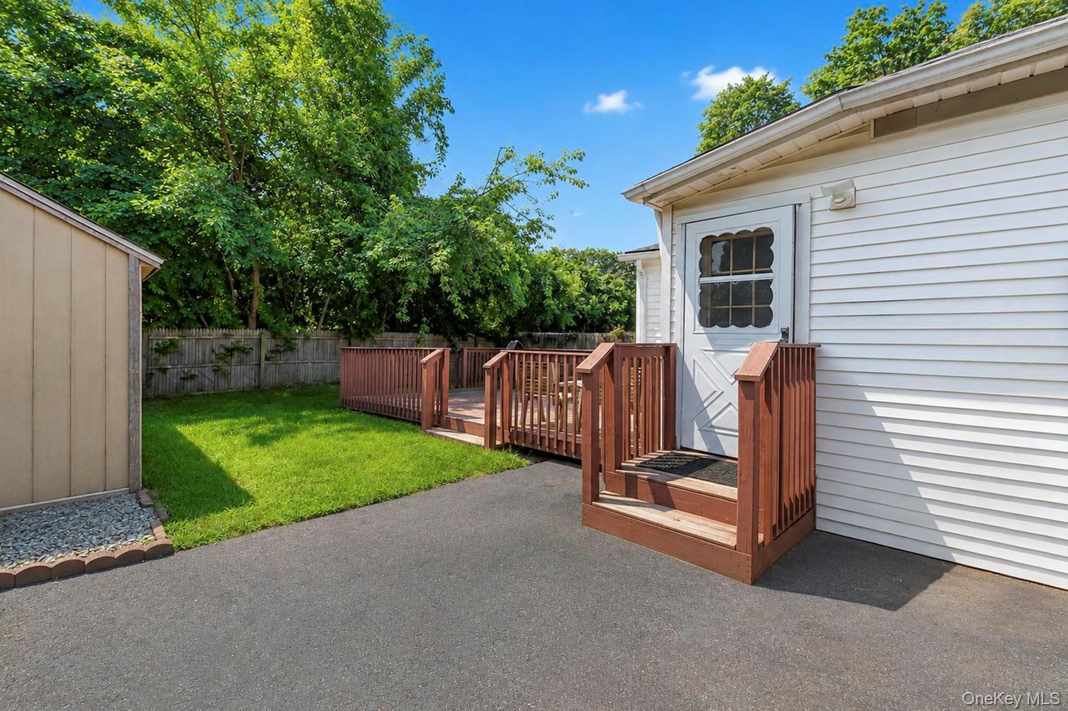 Single Family Michigan Street  Suffolk County, NY 11779, MLS-1037545-19