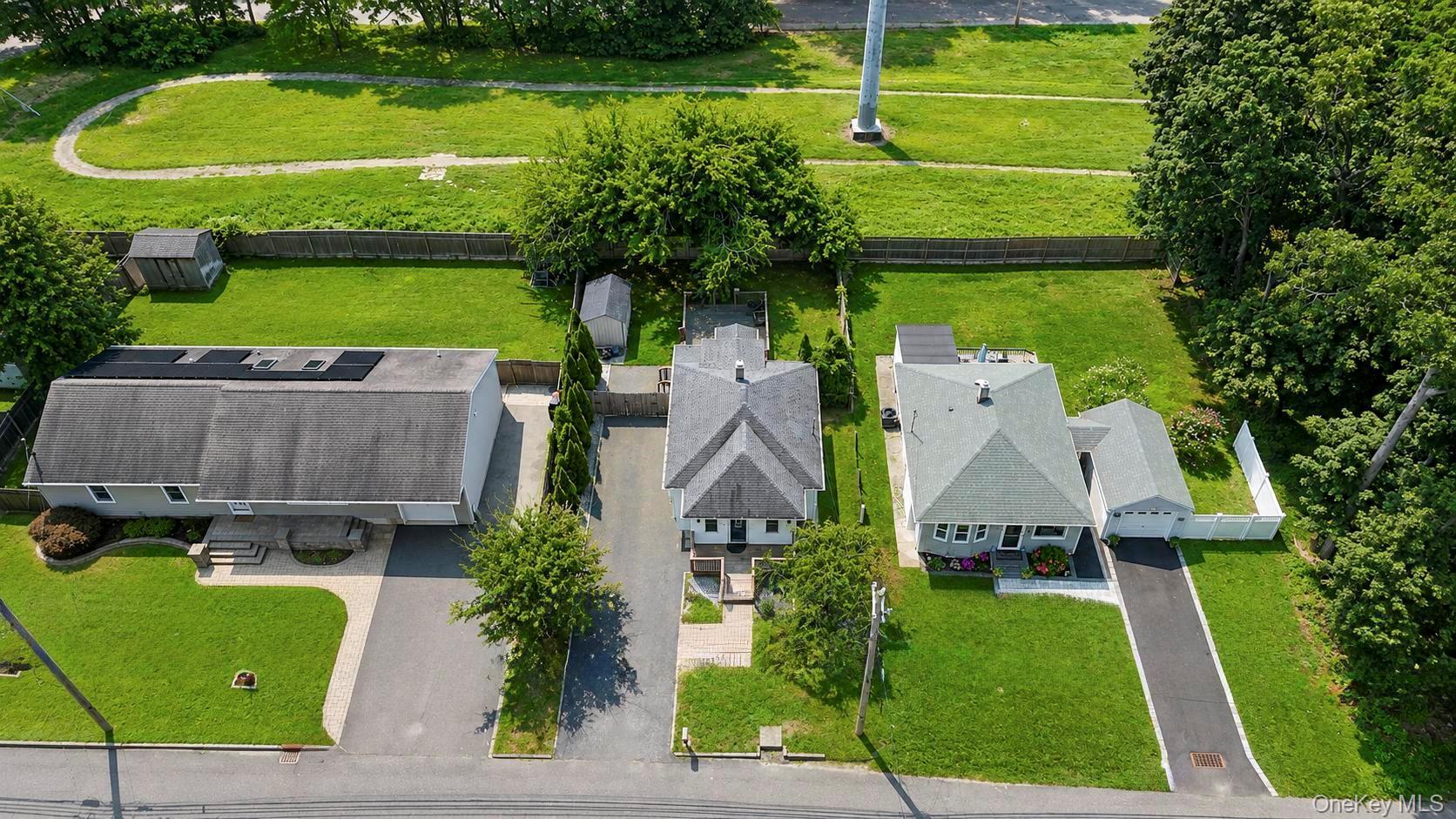 Single Family Michigan Street  Suffolk County, NY 11779, MLS-1037545-2