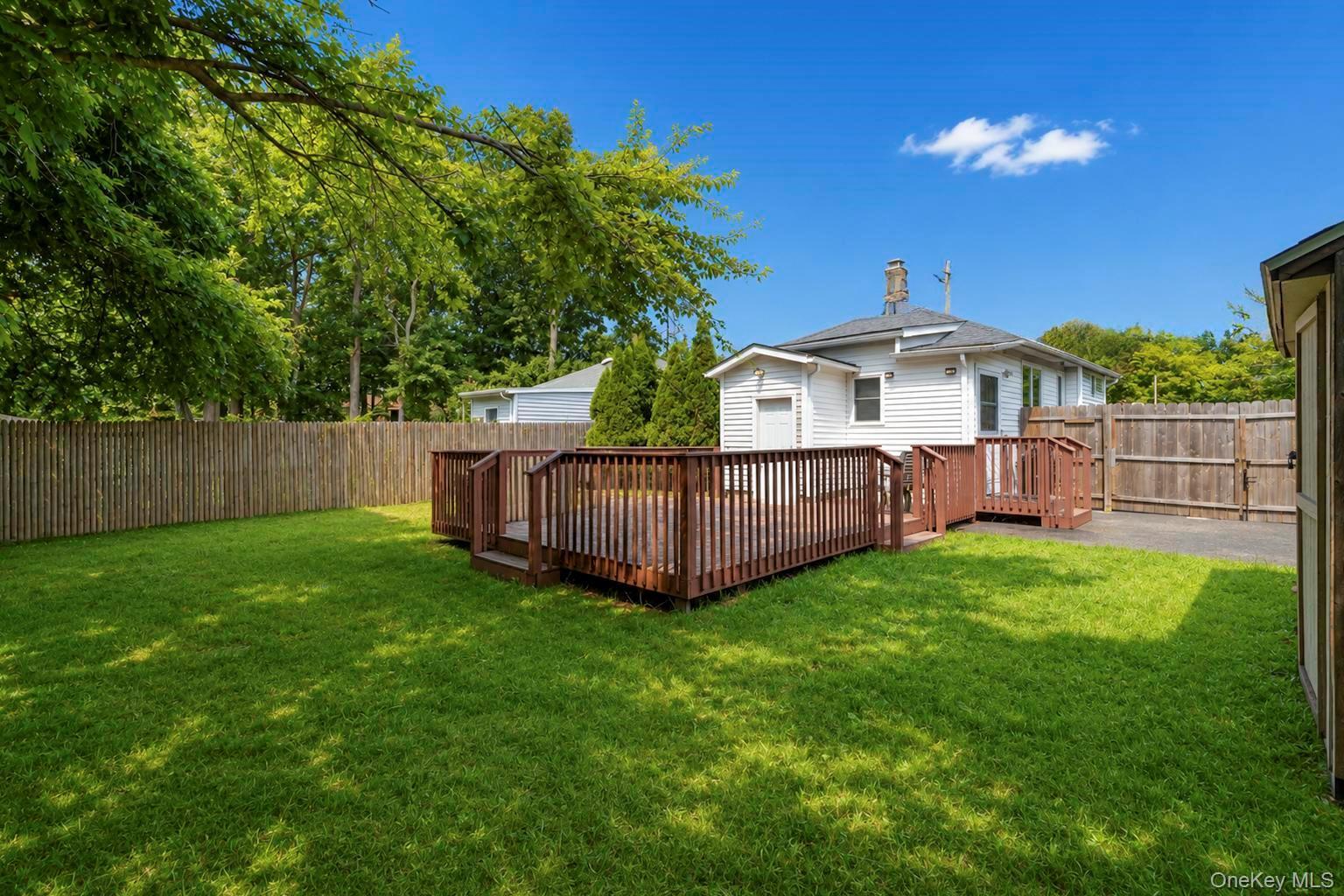 Single Family Michigan Street  Suffolk County, NY 11779, MLS-1037545-3