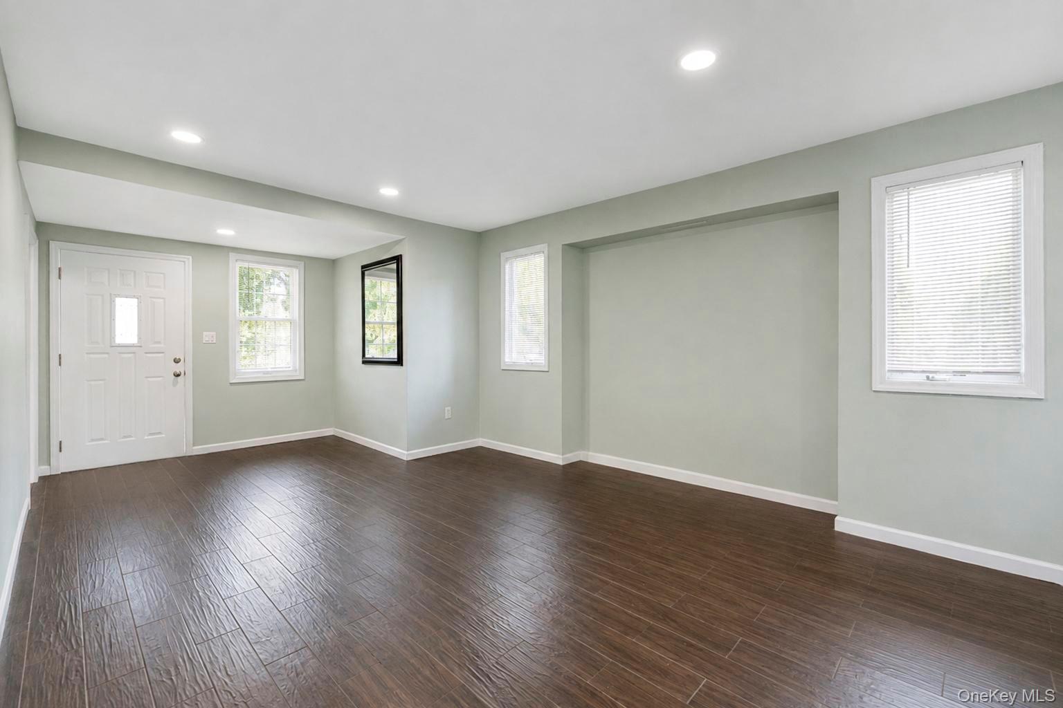 Single Family Michigan Street  Suffolk County, NY 11779, MLS-1037545-5