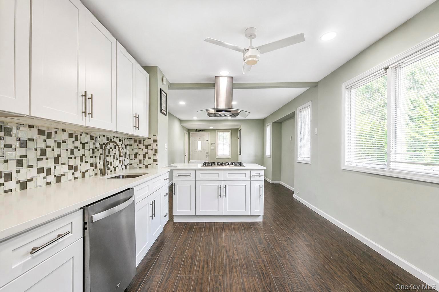 Single Family Michigan Street  Suffolk County, NY 11779, MLS-1037545-7