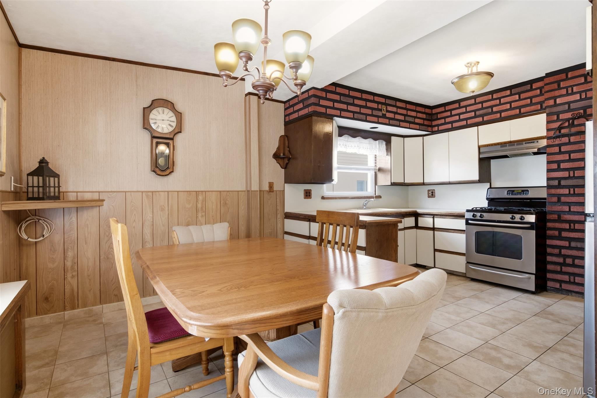 Single Family Scimitar Avenue  Nassau County, NY 11003, MLS-1037549-16