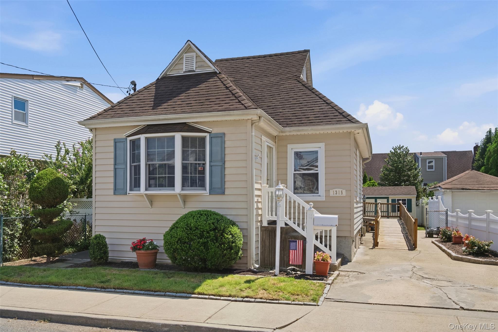 Single Family Scimitar Avenue  Nassau County, NY 11003, MLS-1037549-2