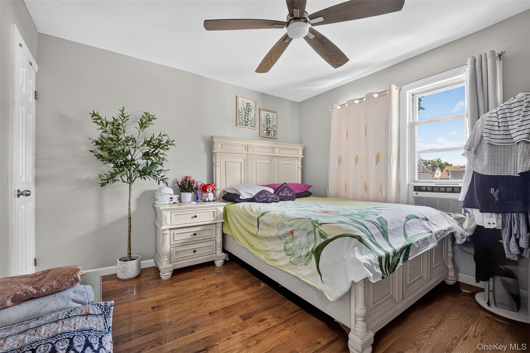 Single Family 131st Street  Queens, NY 11420, MLS-1037556-20
