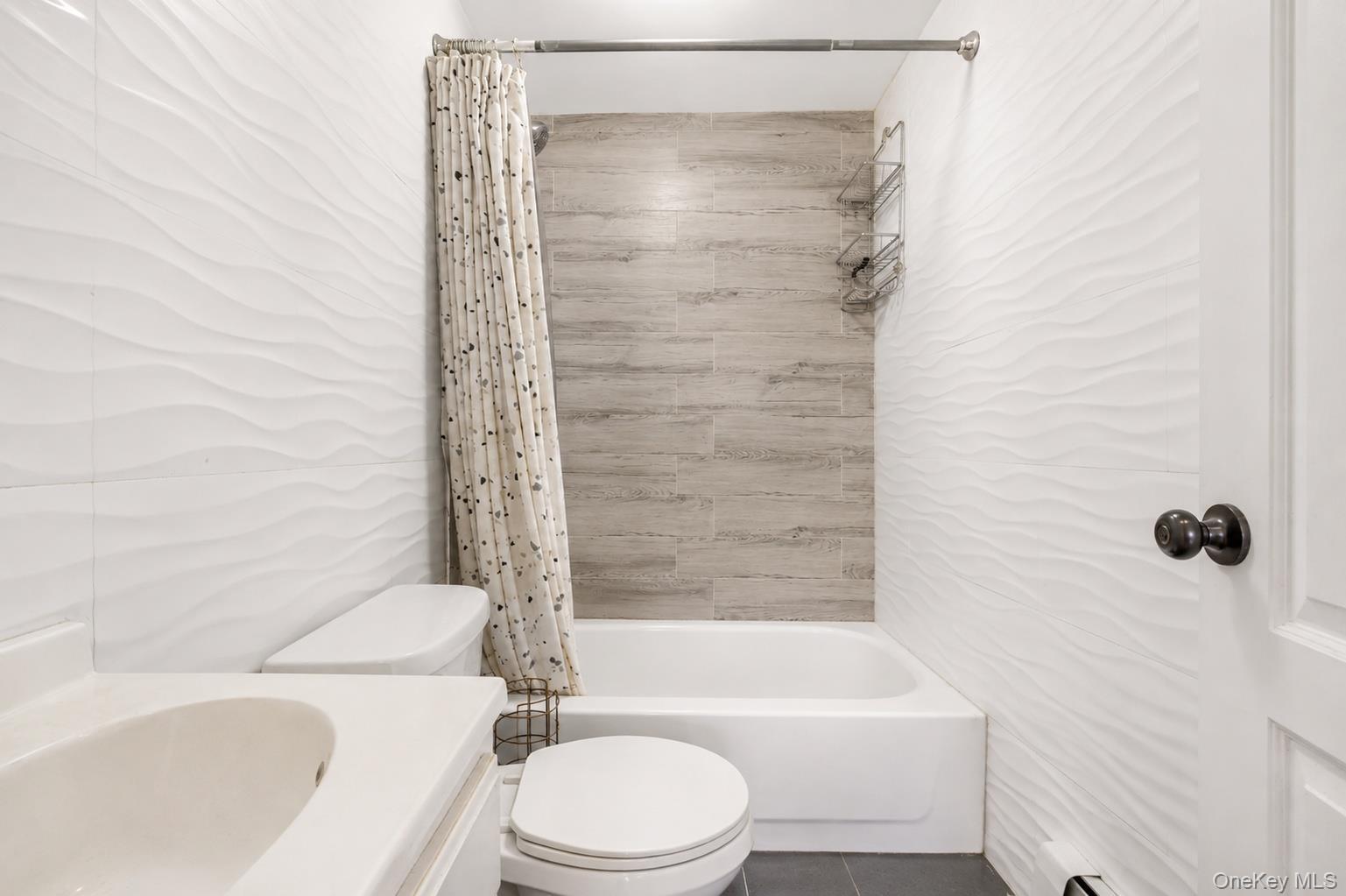 Single Family E 217th Street Bronx, NY 10467, MLS-1037561-13