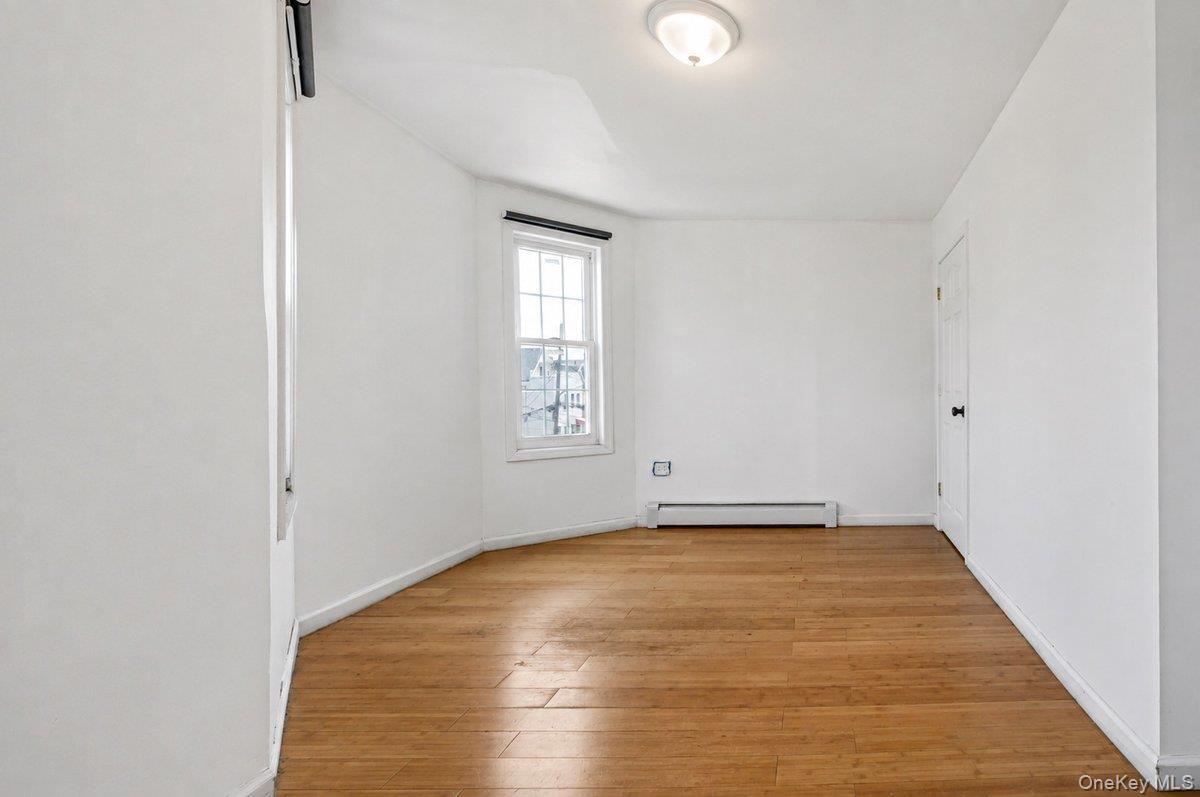Single Family E 217th Street Bronx, NY 10467, MLS-1037561-14
