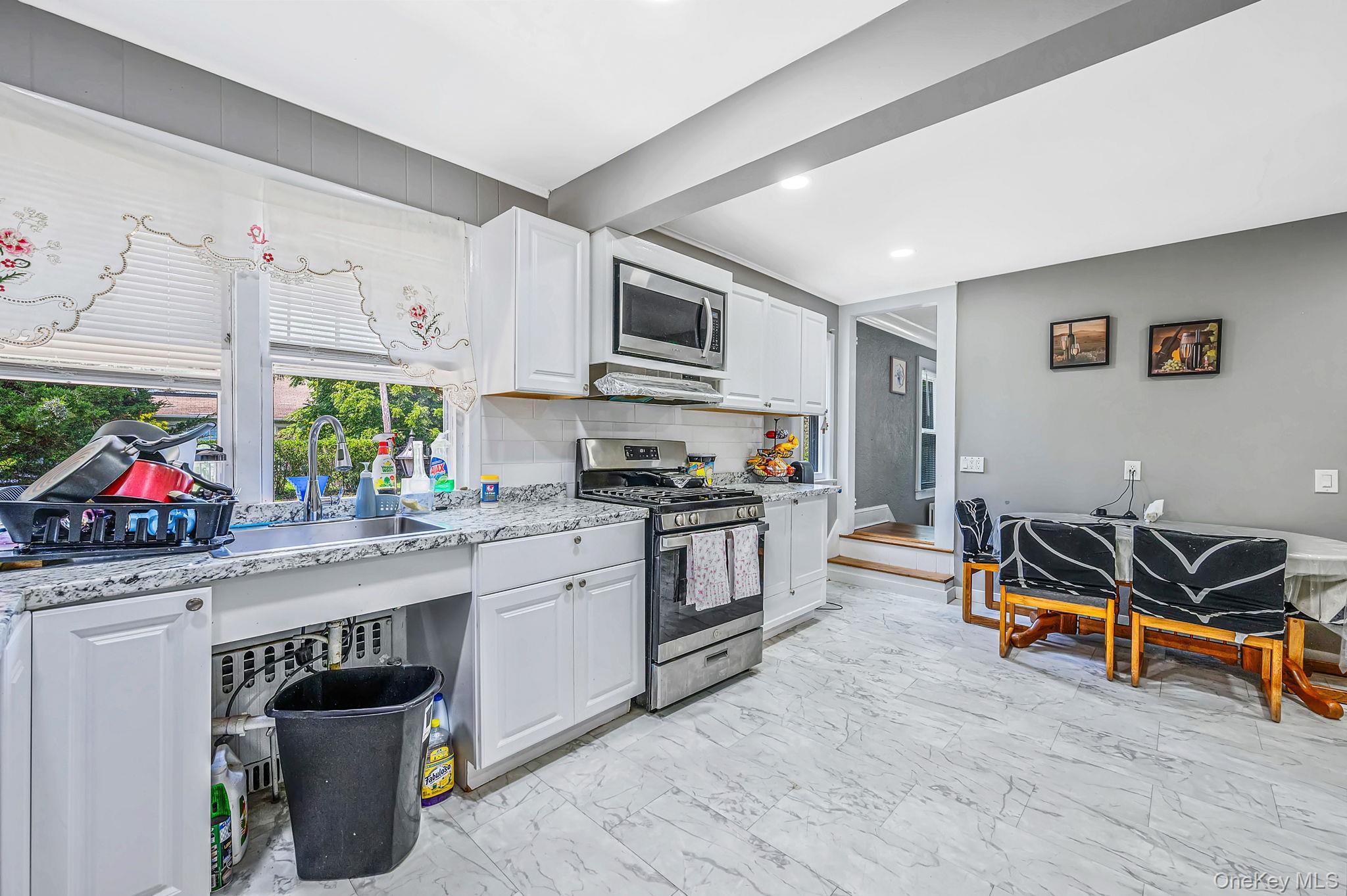 Single Family Prospect Place Suffolk County, NY 11901, MLS-1037571-14