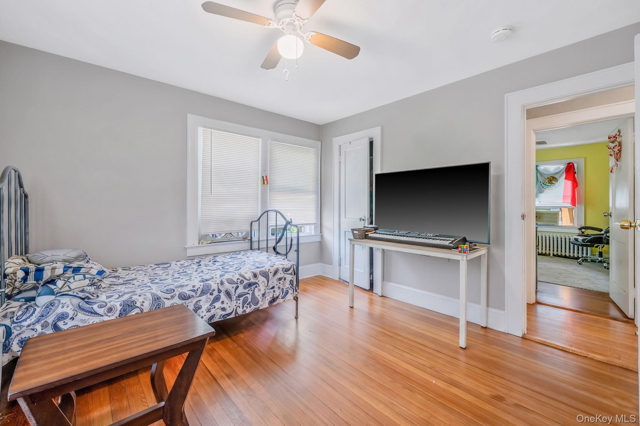 Single Family Prospect Place Suffolk County, NY 11901, MLS-1037571-26