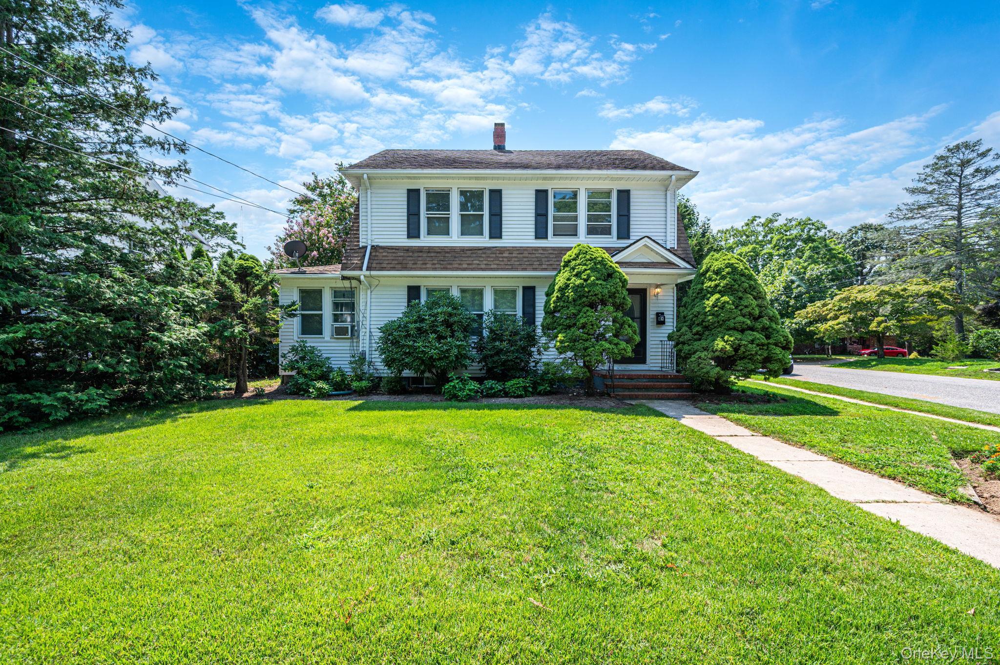 Single Family Prospect Place Suffolk County, NY 11901, MLS-1037571-3