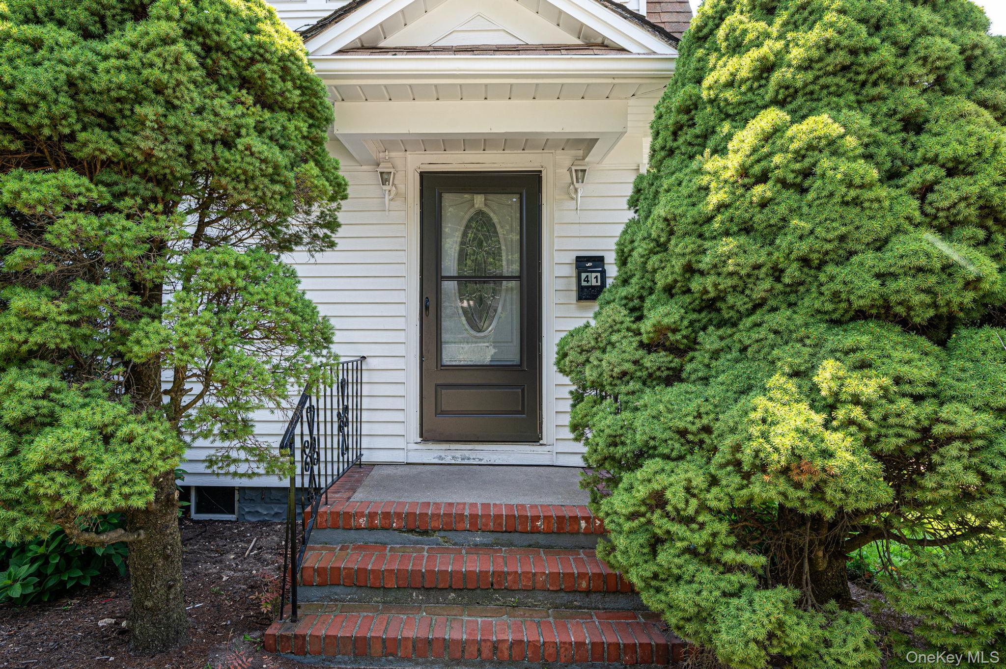 Single Family Prospect Place Suffolk County, NY 11901, MLS-1037571-4