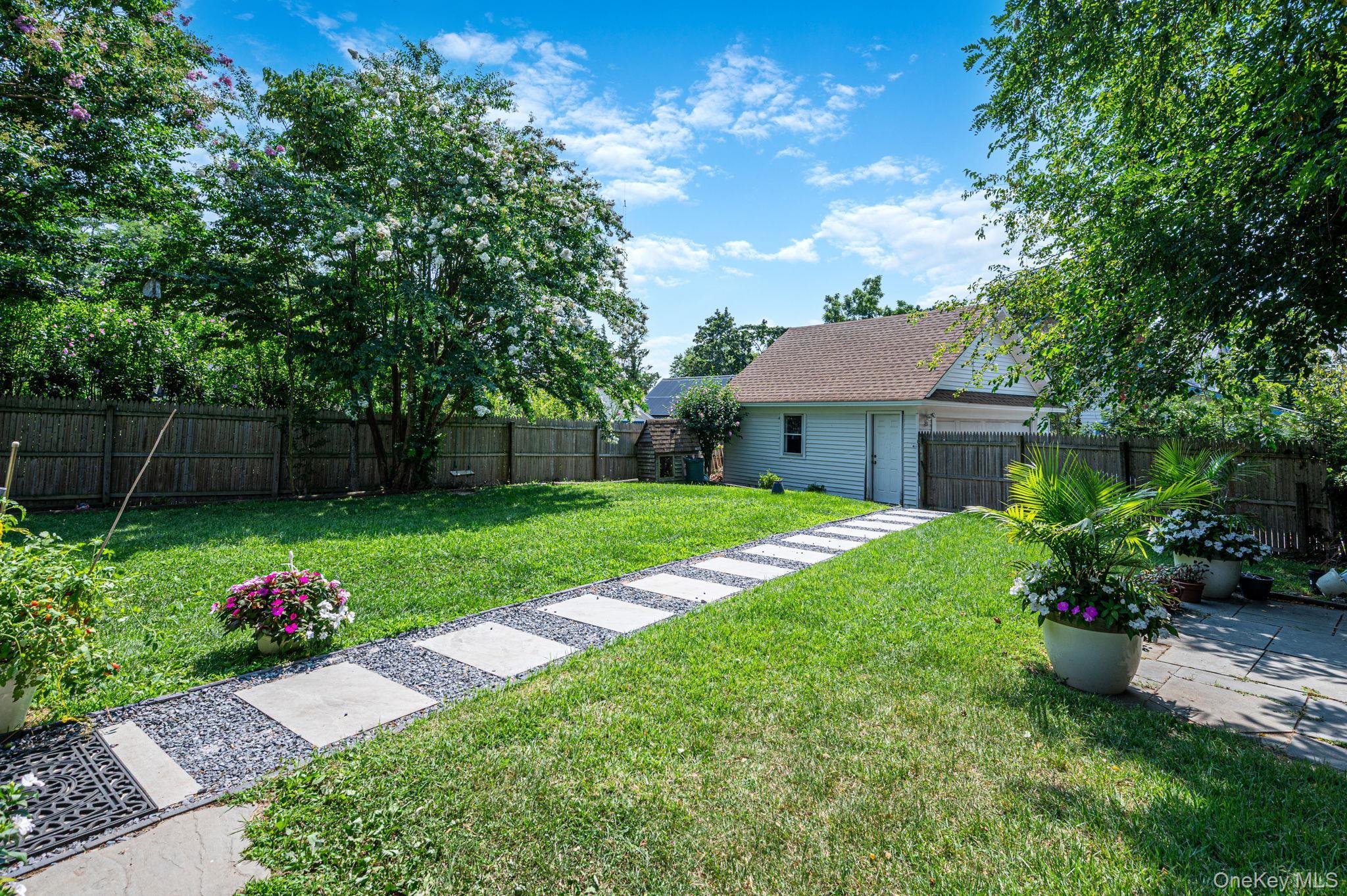 Single Family Prospect Place Suffolk County, NY 11901, MLS-1037571-5