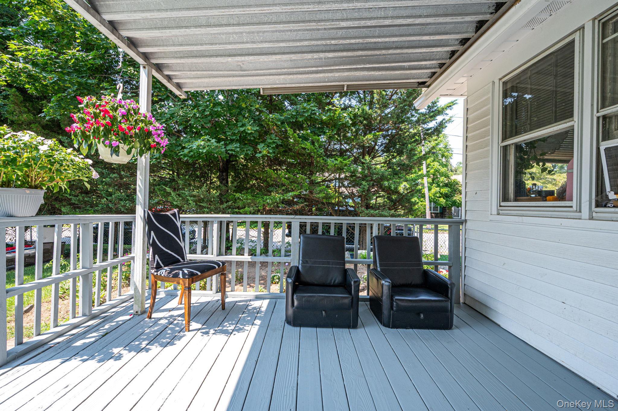 Single Family Prospect Place Suffolk County, NY 11901, MLS-1037571-6