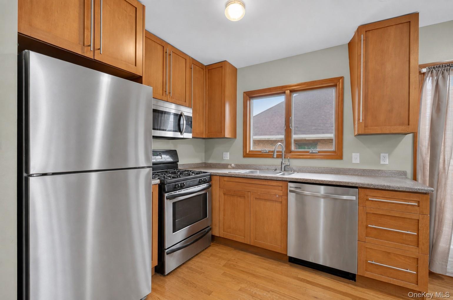 Single Family 161st Street Queens, NY 11358, MLS-1037573-20