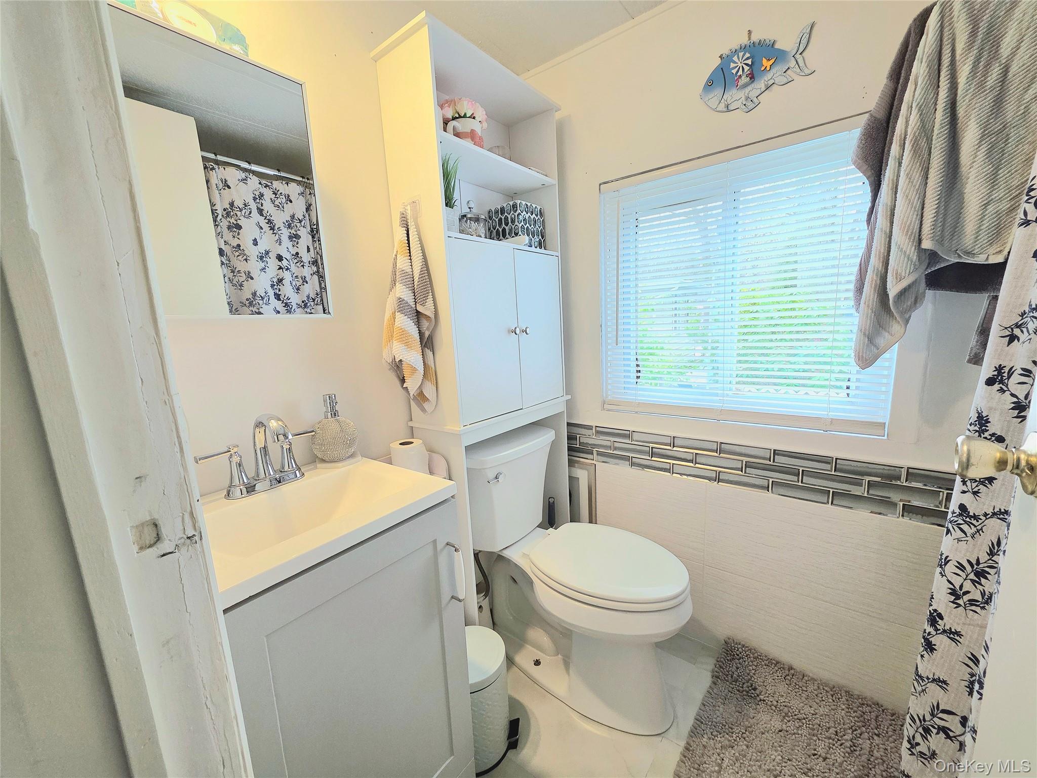 Single Family Riverleigh Avenue Suffolk County, NY 11901, MLS-1037579-7