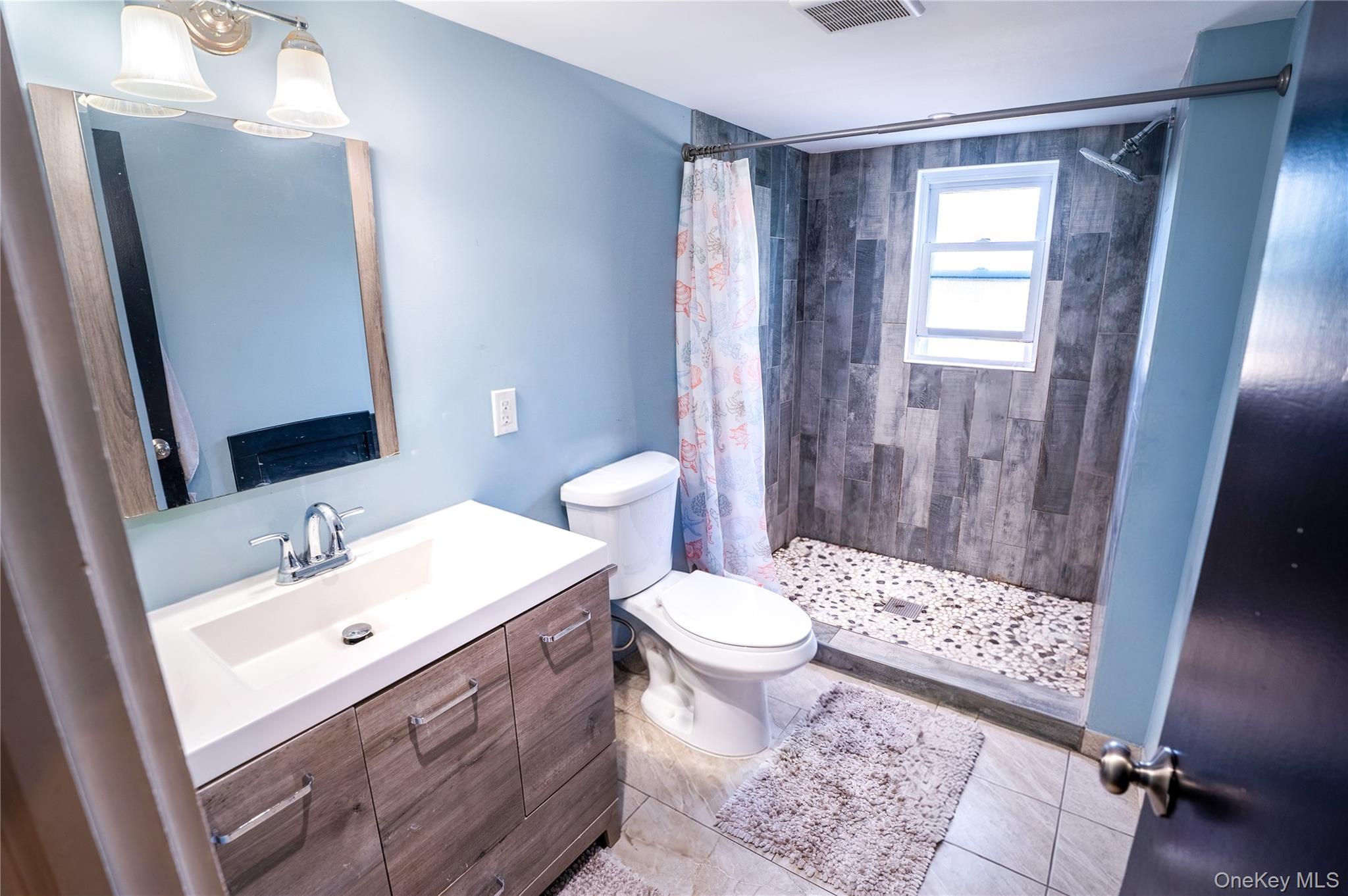 Single Family Cocoanut Street Suffolk County, NY 11722, MLS-1037591-12