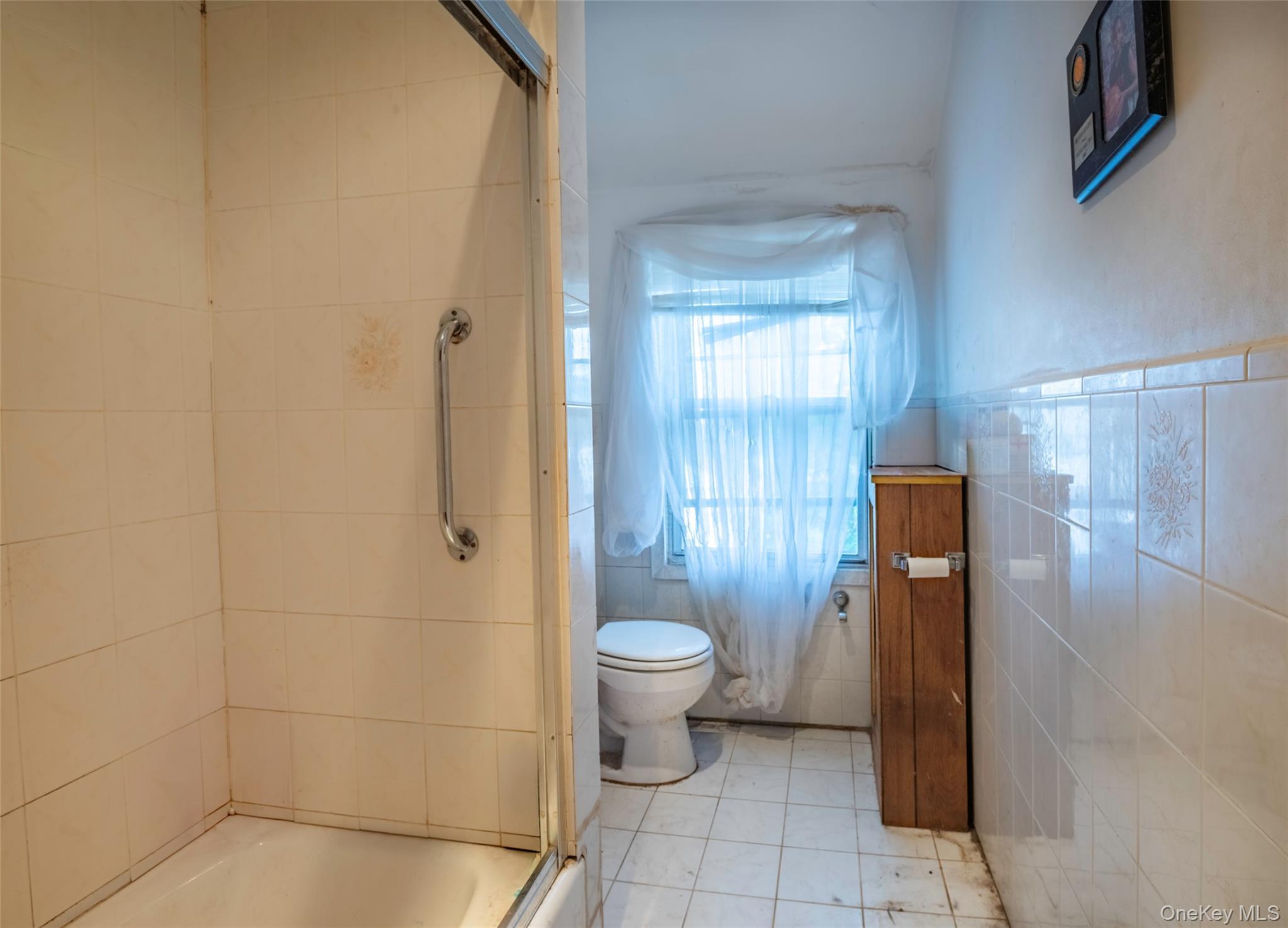 Single Family 220th Street  Queens, NY 11429, MLS-1037599-12