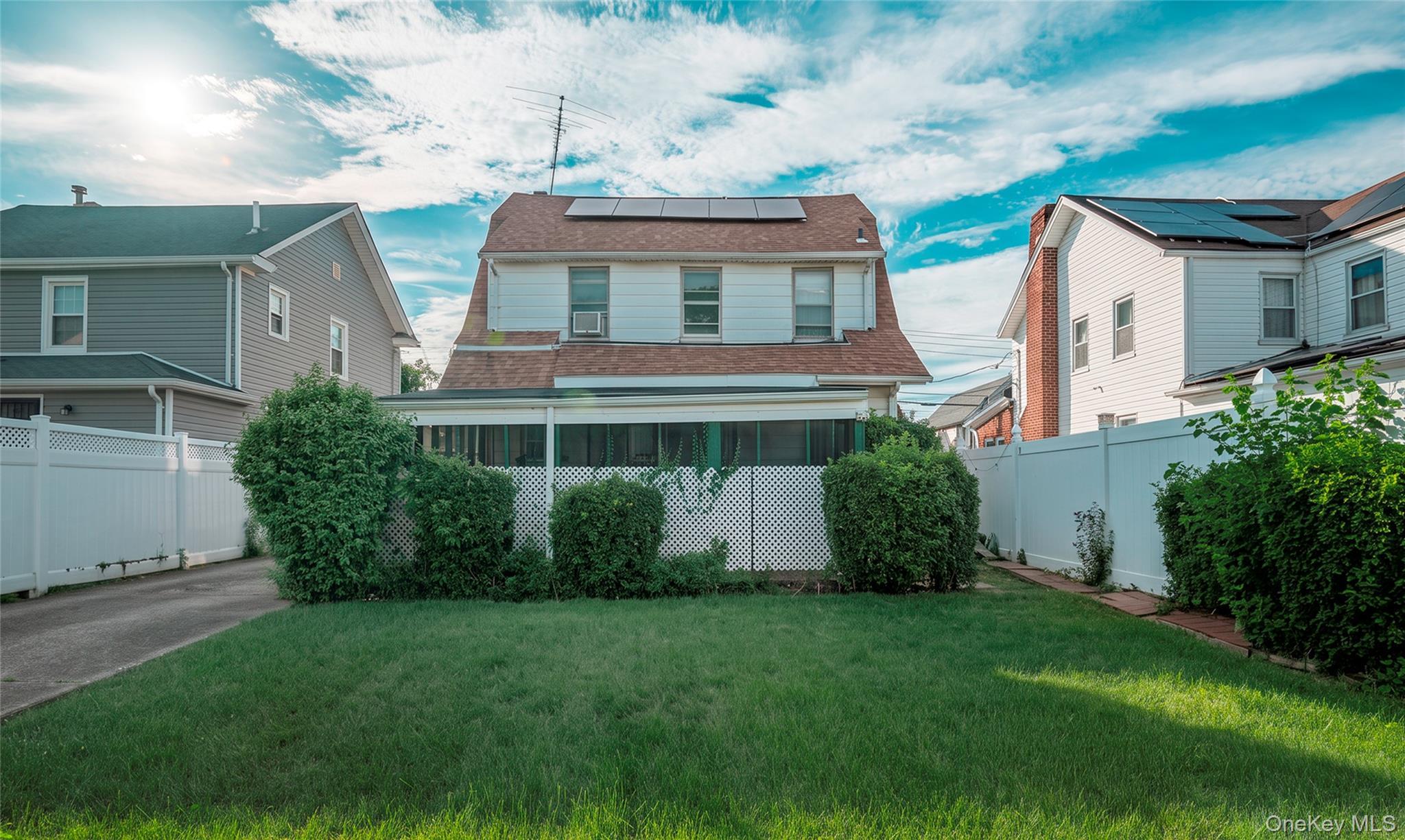 Single Family 220th Street  Queens, NY 11429, MLS-1037599-15
