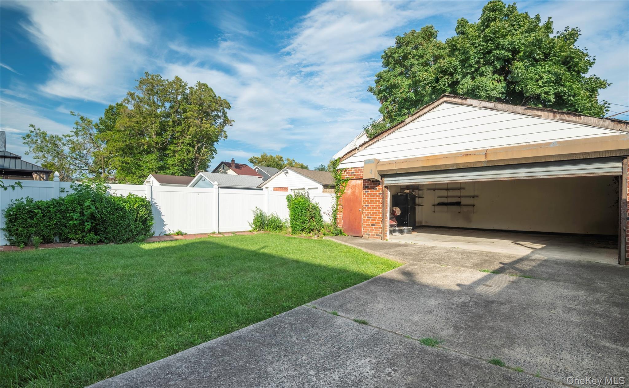 Single Family 220th Street  Queens, NY 11429, MLS-1037599-16