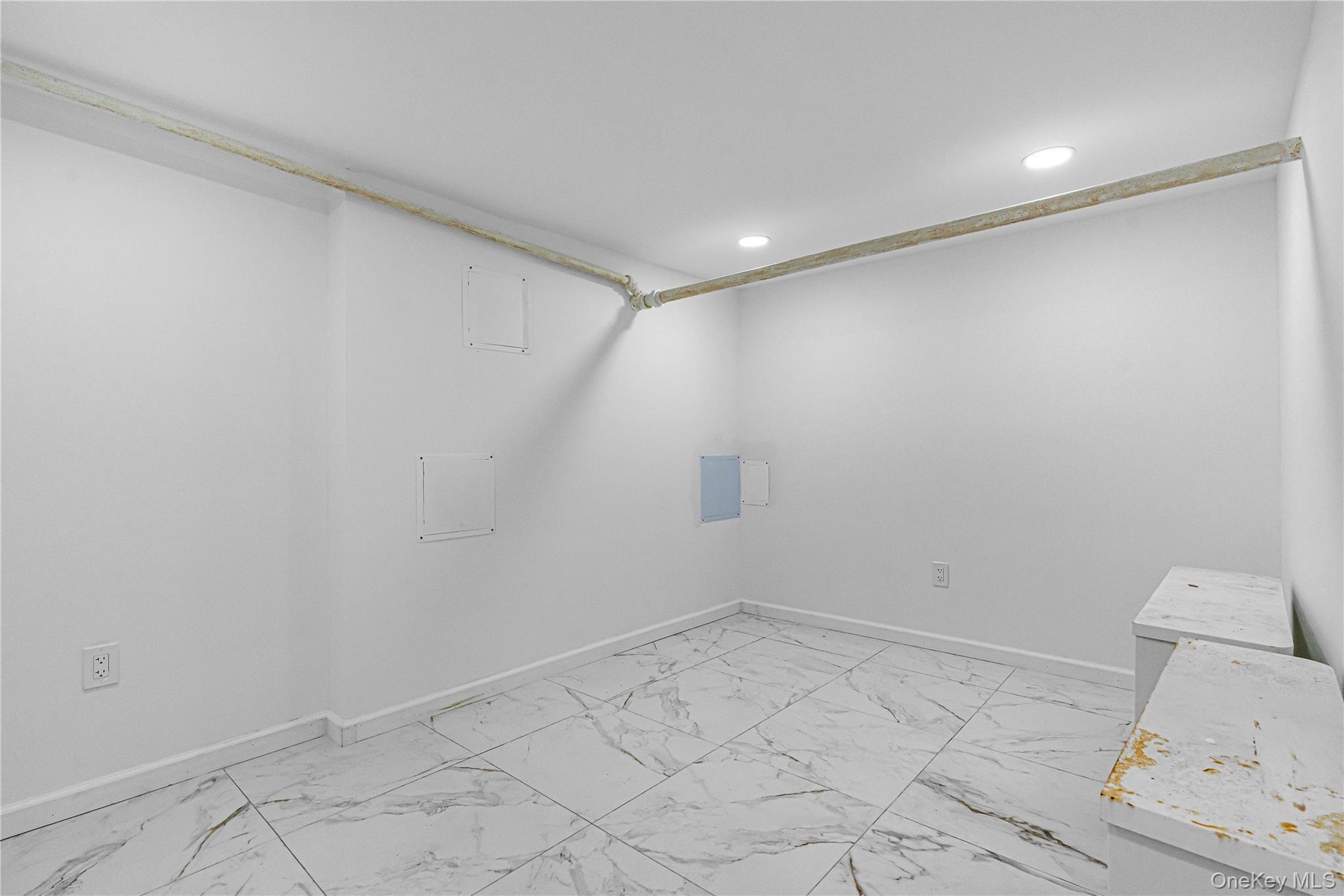 Single Family 97th Avenue Queens, NY 11416, MLS-1037605-16