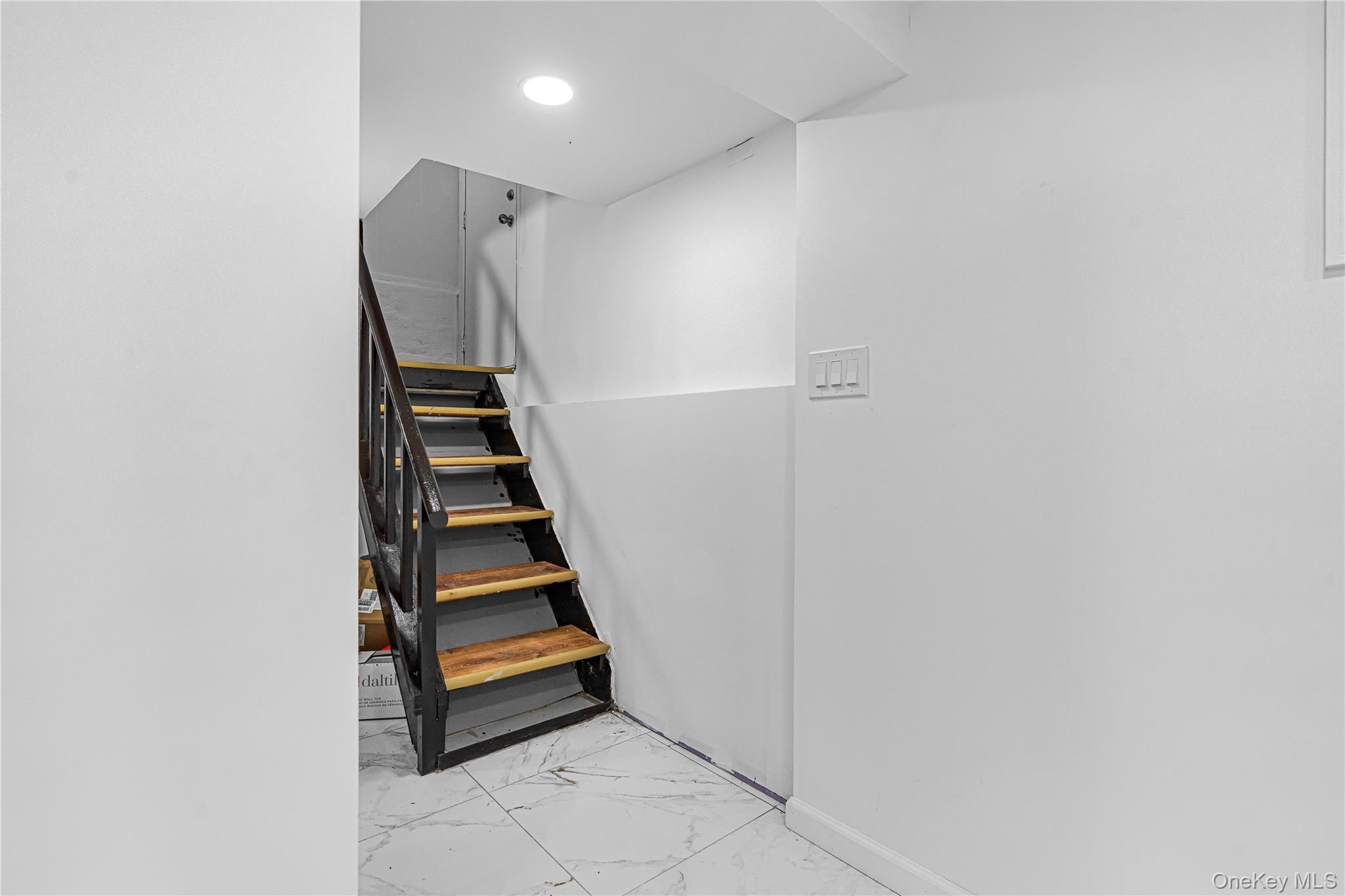 Single Family 97th Avenue Queens, NY 11416, MLS-1037605-17
