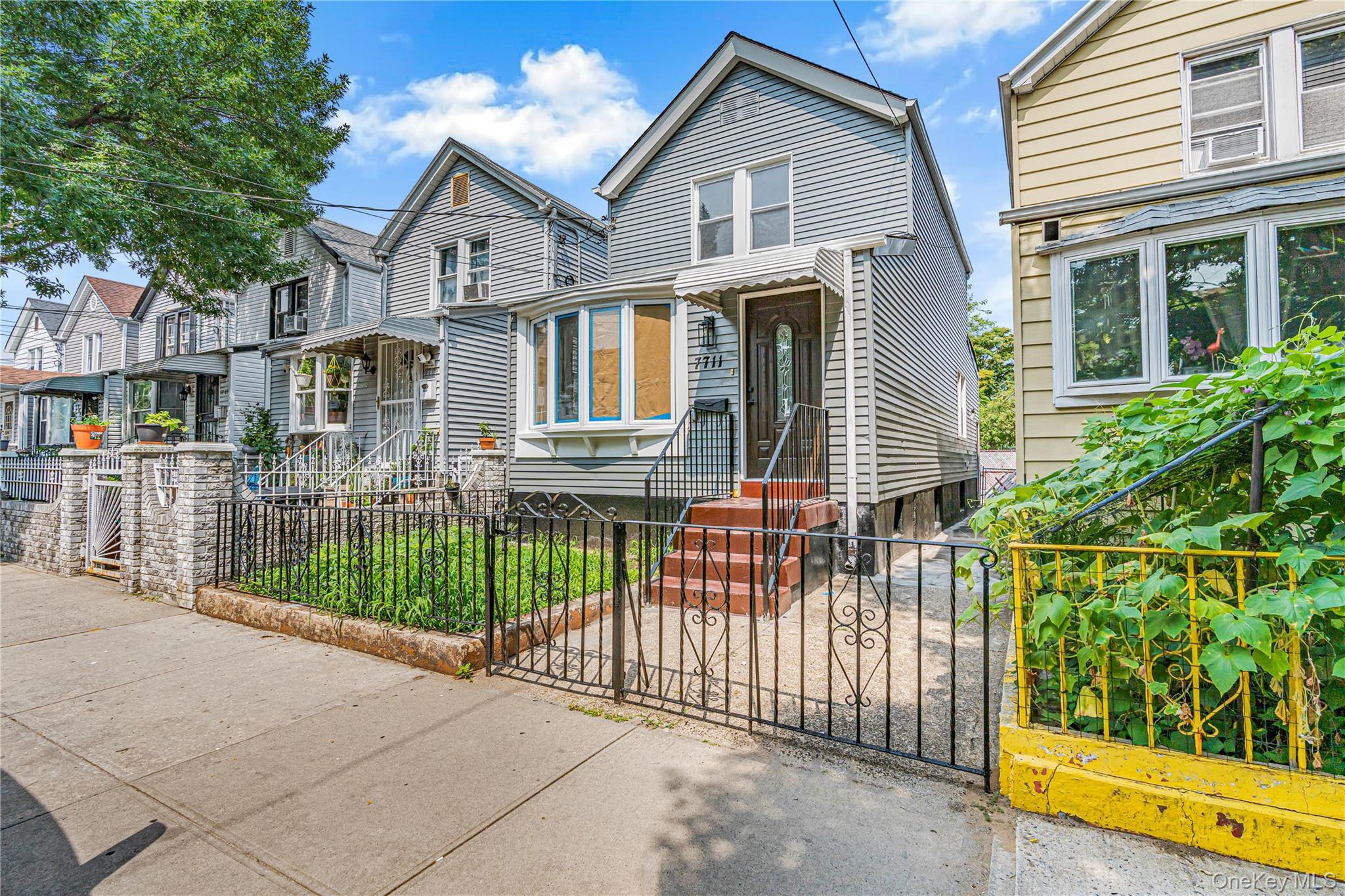 Single Family 97th Avenue Queens, NY 11416, MLS-1037605-2