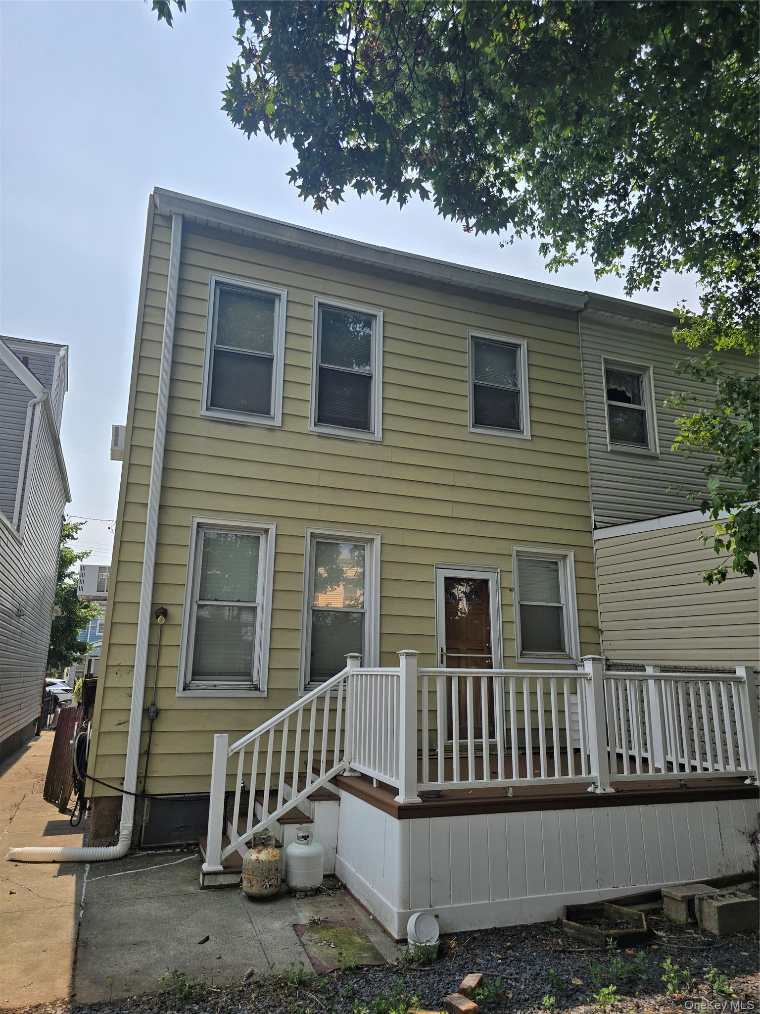 Single Family 92nd Avenue  Queens, NY 11418, MLS-1037613-9