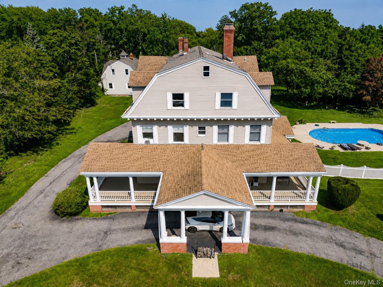 Single Family S Penataquit Avenue Suffolk County, NY 11706, MLS-1037620-2