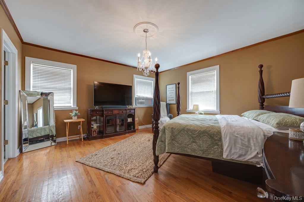 Single Family S Penataquit Avenue Suffolk County, NY 11706, MLS-1037620-30