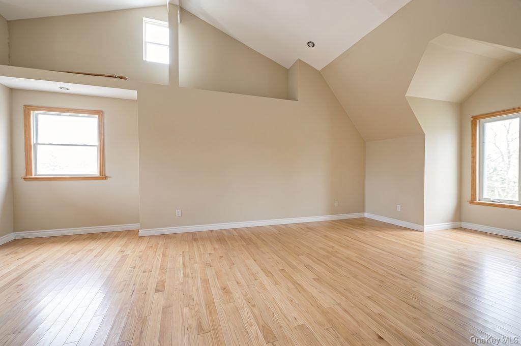 Single Family S Penataquit Avenue Suffolk County, NY 11706, MLS-1037620-34