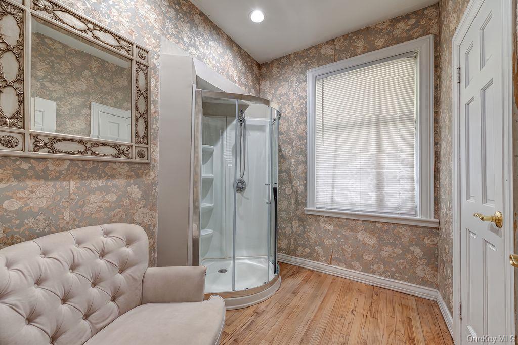 Single Family S Penataquit Avenue Suffolk County, NY 11706, MLS-1037620-36