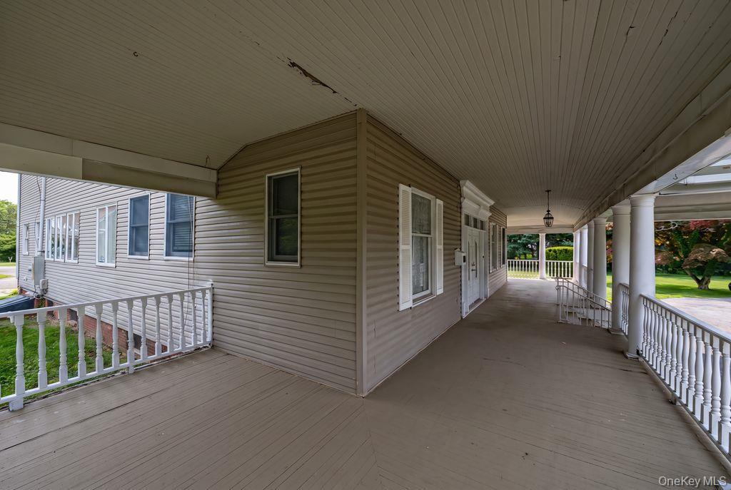 Single Family S Penataquit Avenue Suffolk County, NY 11706, MLS-1037620-6