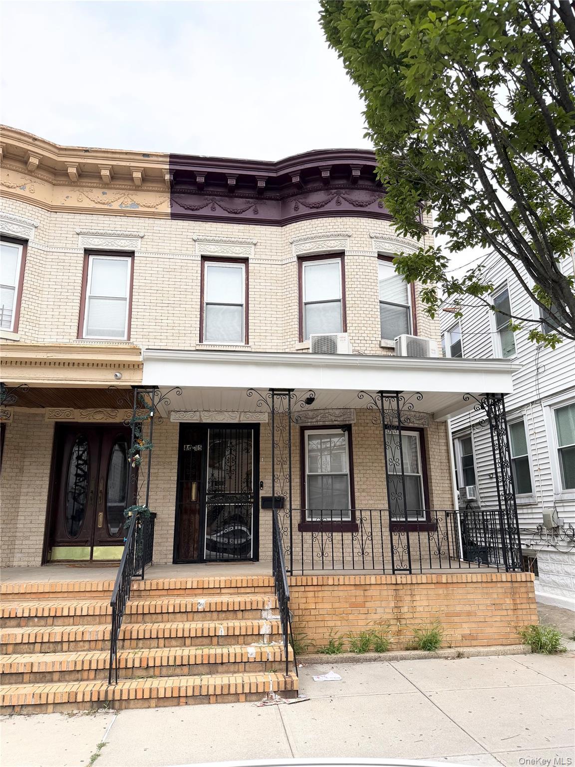 Single Family 88th Avenue  Queens, NY 11421, MLS-1037647-24