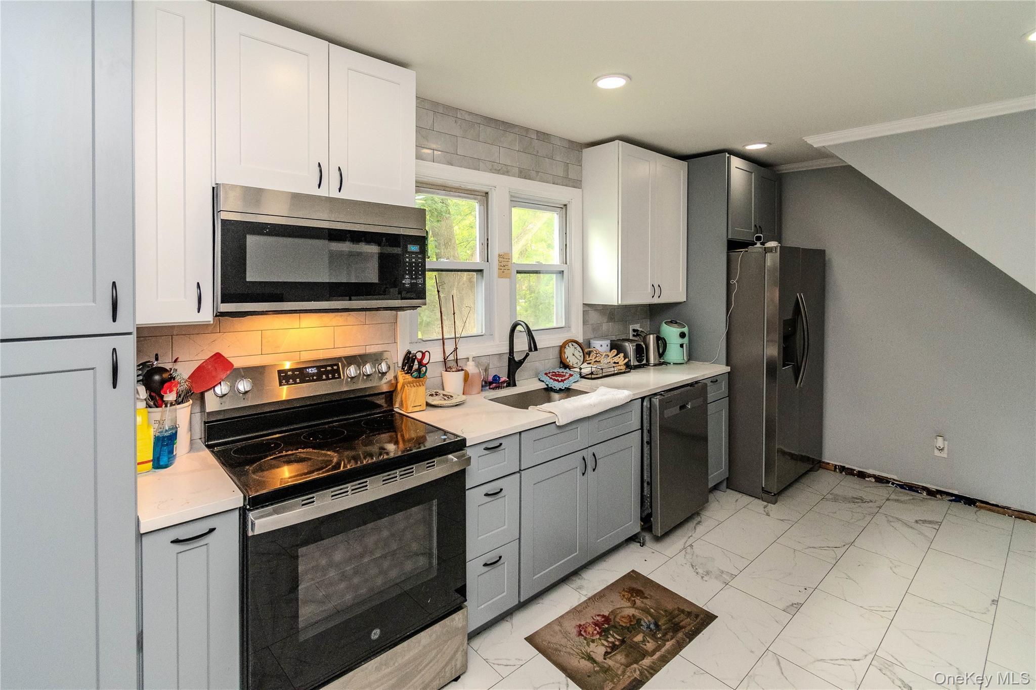 Single Family Vineyard Avenue Ulster County, NY 12528, MLS-1037649-13