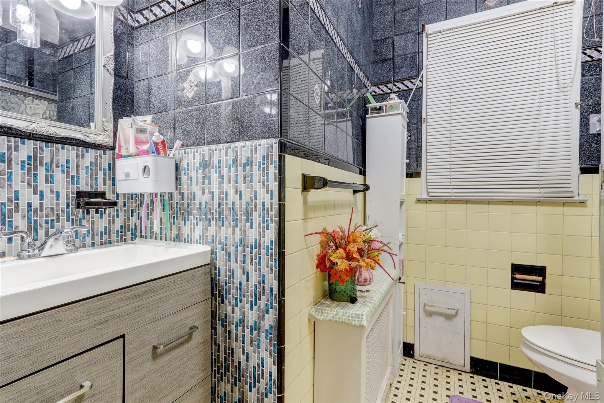 Single Family 233rd Street  Queens, NY 11411, MLS-1037653-14
