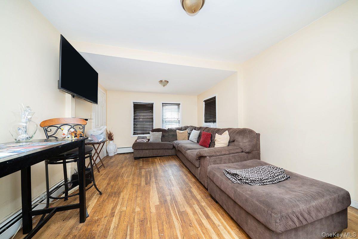 Single Family Linden Boulevard  Queens, NY 11434, MLS-1037682-12
