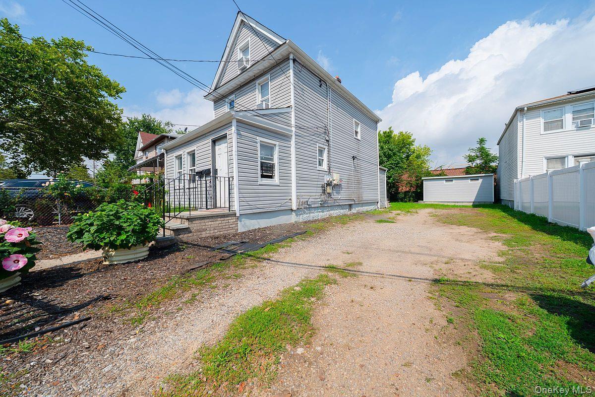 Single Family Linden Boulevard  Queens, NY 11434, MLS-1037682-4