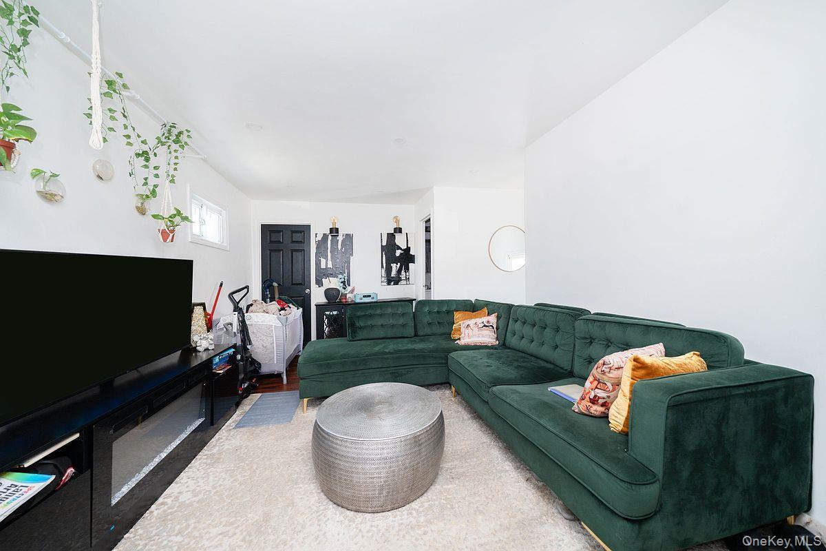 Single Family Linden Boulevard  Queens, NY 11434, MLS-1037682-5
