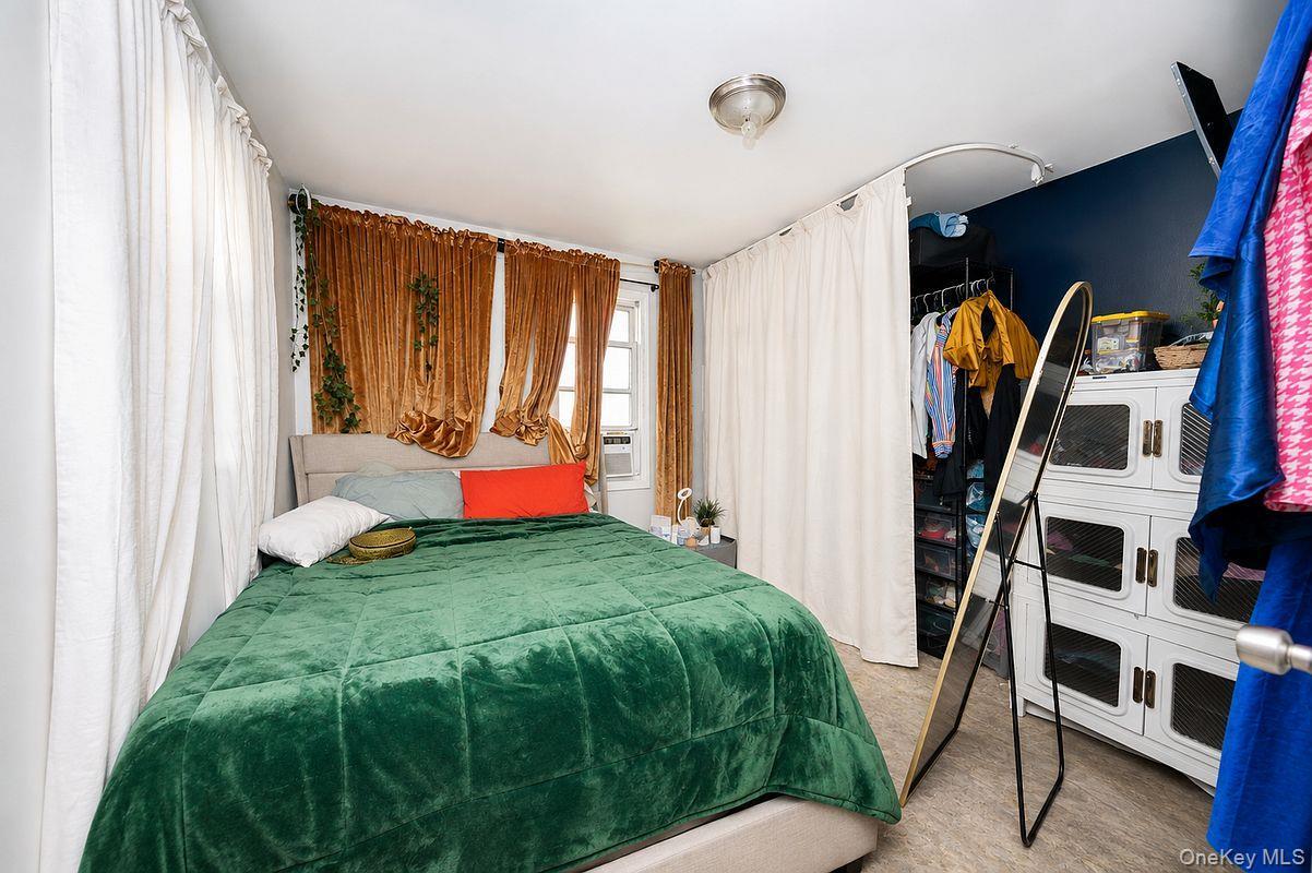 Single Family Linden Boulevard  Queens, NY 11434, MLS-1037682-8