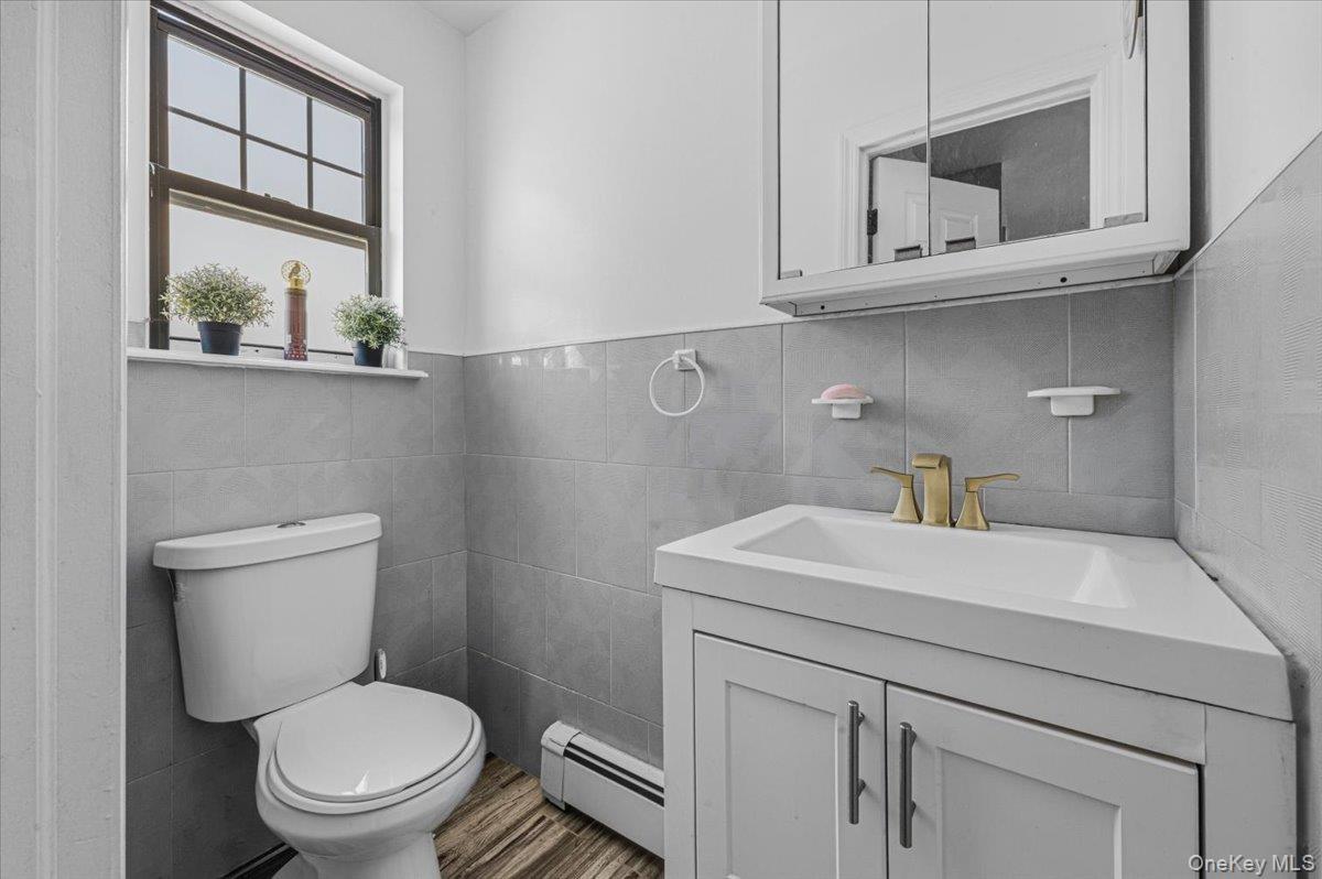 Single Family 104th Avenue Queens, NY 11429, MLS-1037684-10