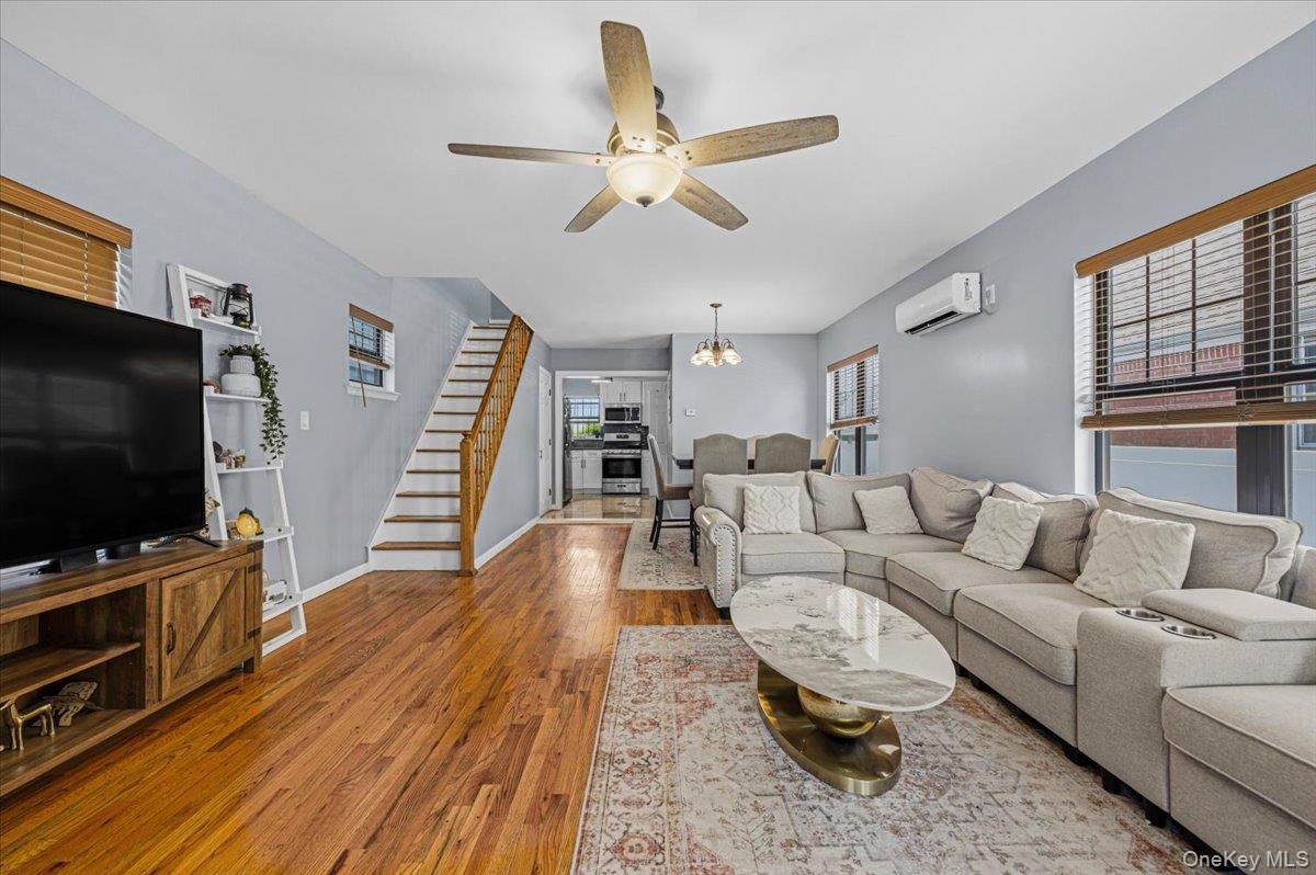 Single Family 104th Avenue Queens, NY 11429, MLS-1037684-3