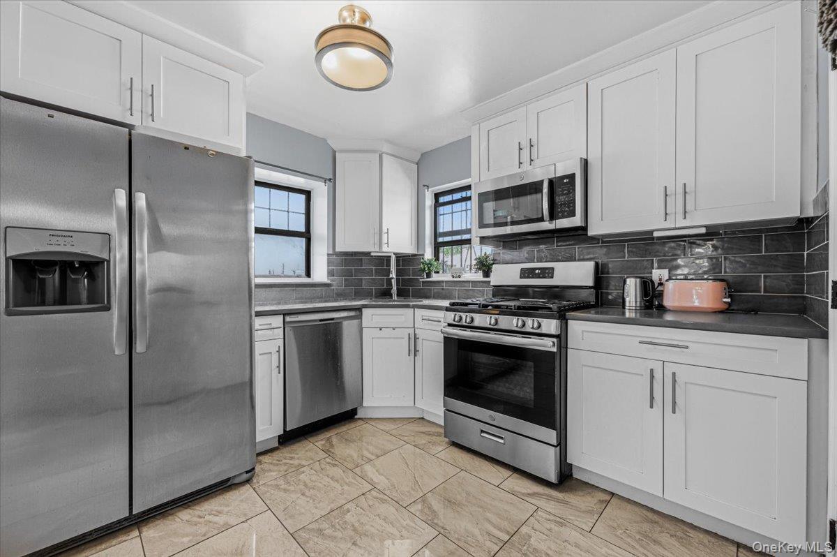 Single Family 104th Avenue Queens, NY 11429, MLS-1037684-8