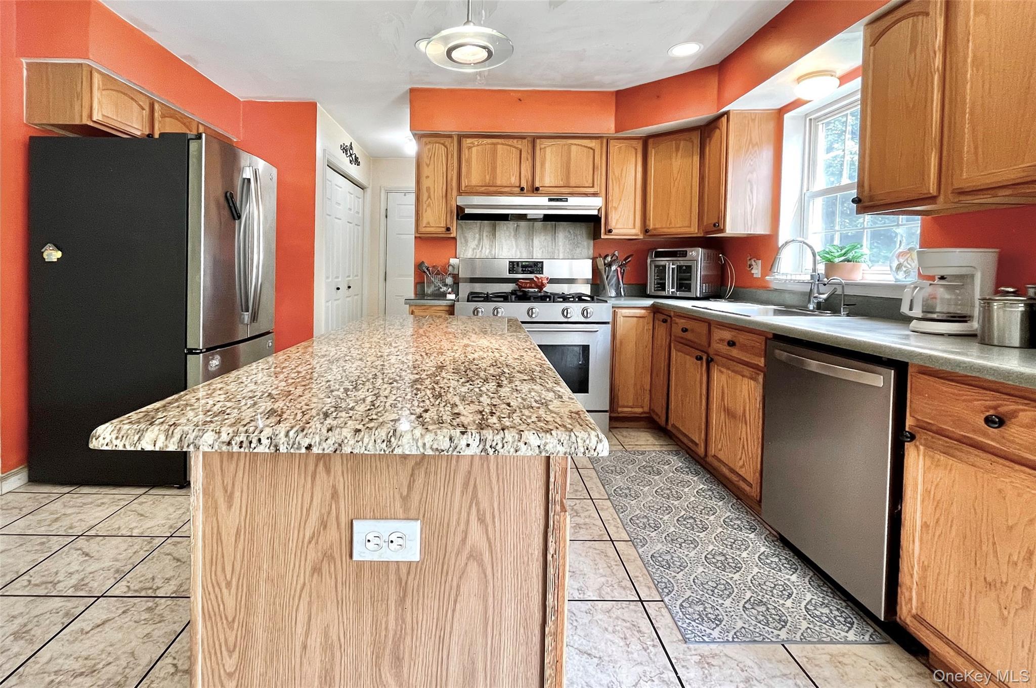 Single Family Frances Lane Orange County, NY 10950, MLS-1037697-22