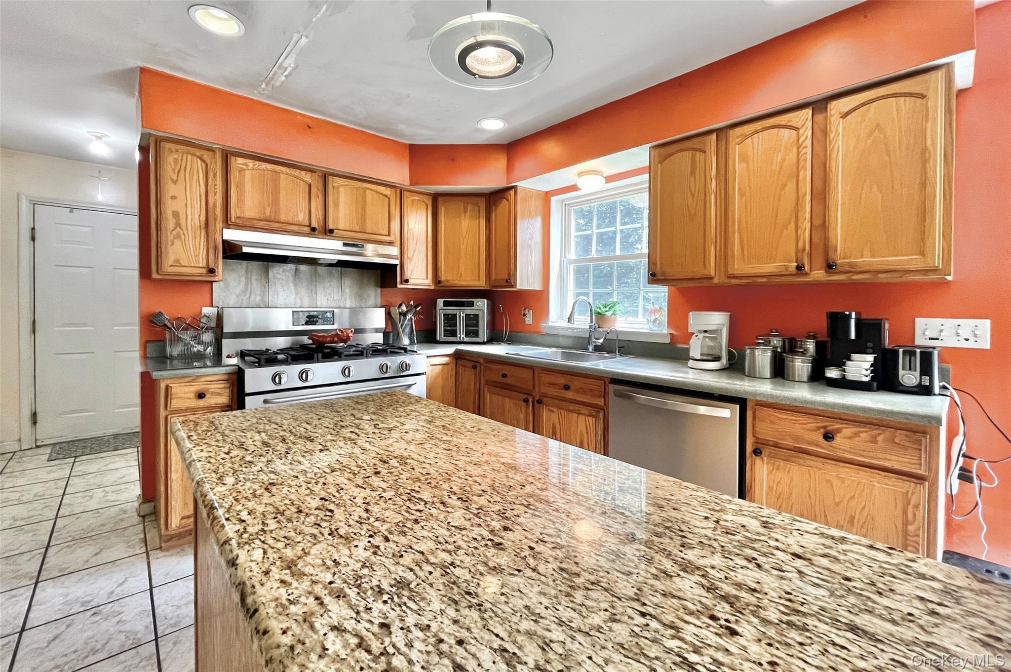 Single Family Frances Lane Orange County, NY 10950, MLS-1037697-23
