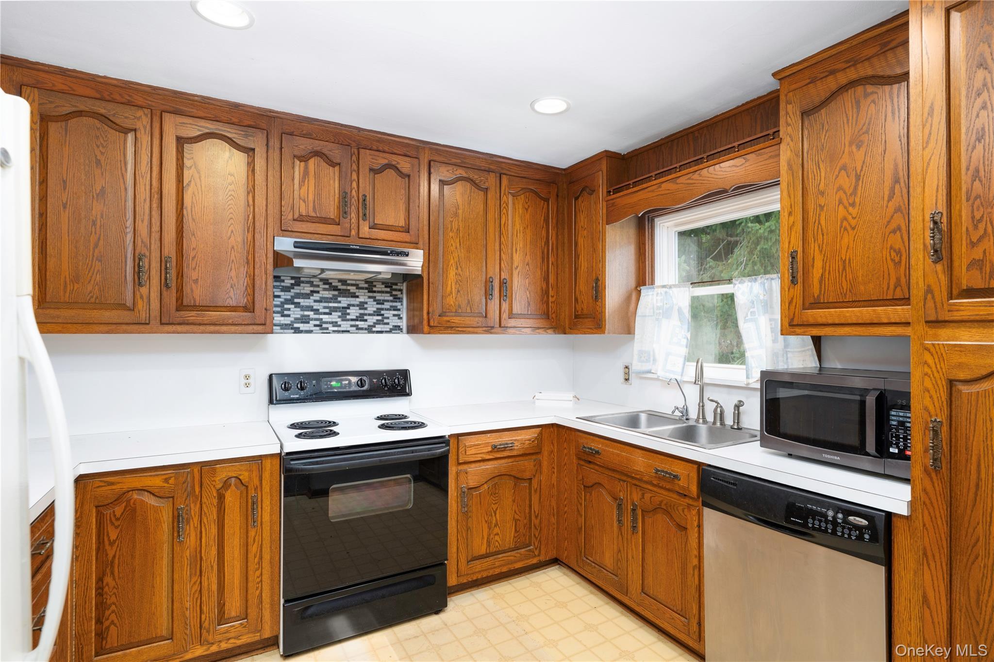Single Family Brown Road Dutchess County, NY 12590, MLS-1037701-8